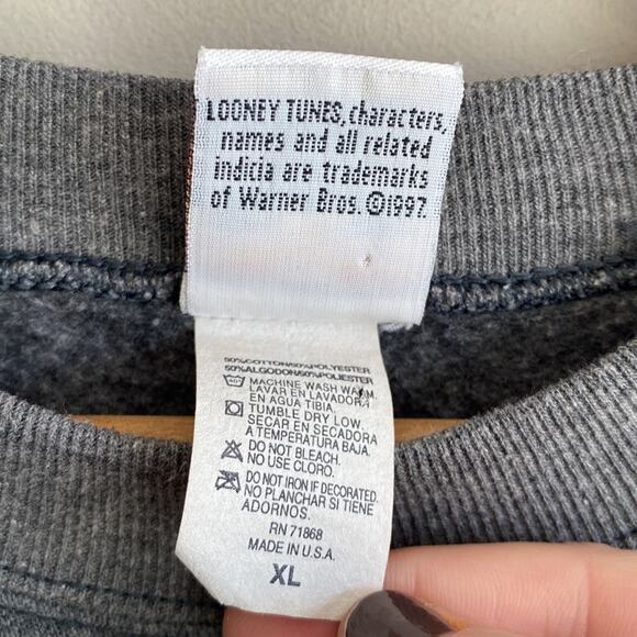 Vintage Looney Tunes Tasmanian Sweatshirt XL - Picture 4 of 9